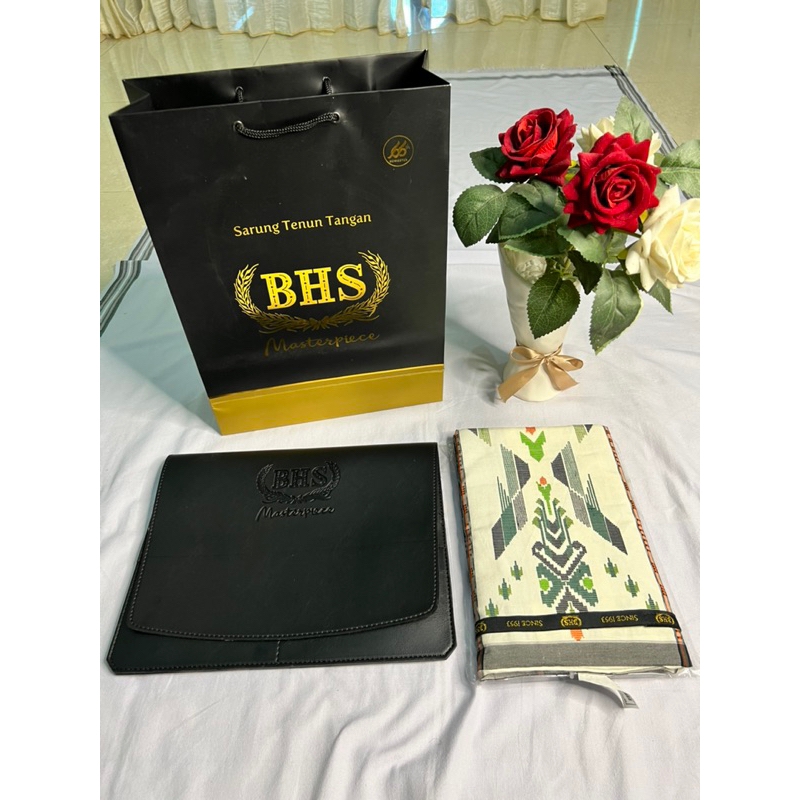 Sarung BHS Masterpiece Gold Songket Motif SGE Putih Hijau