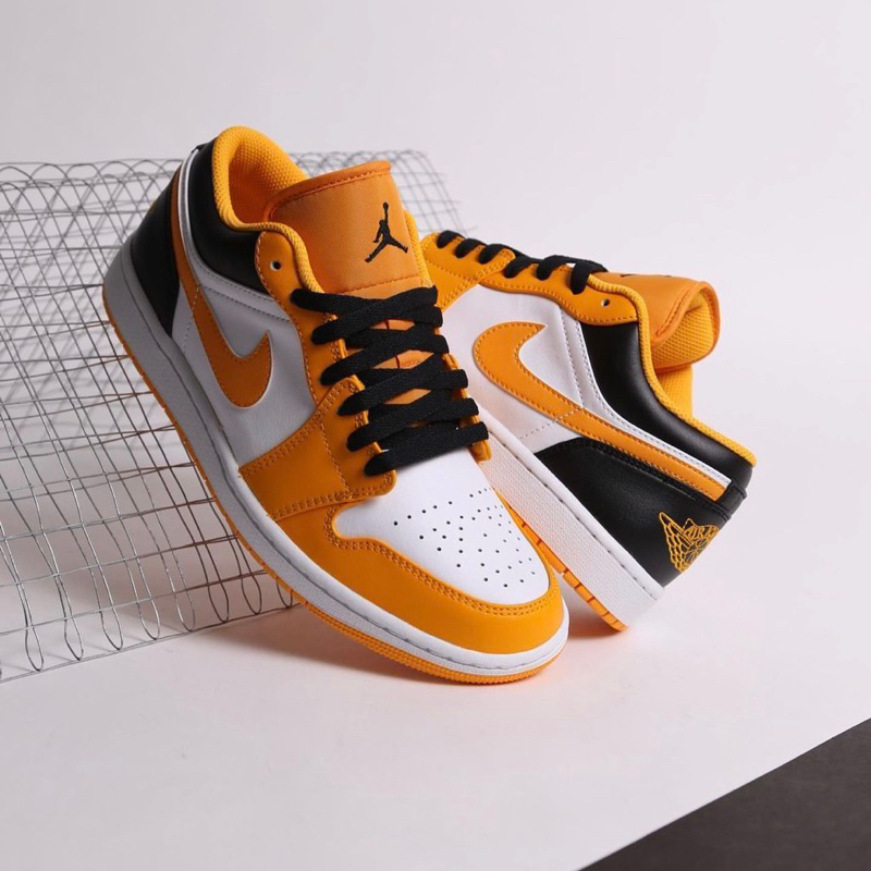Air Jordan 1 Low Taxi