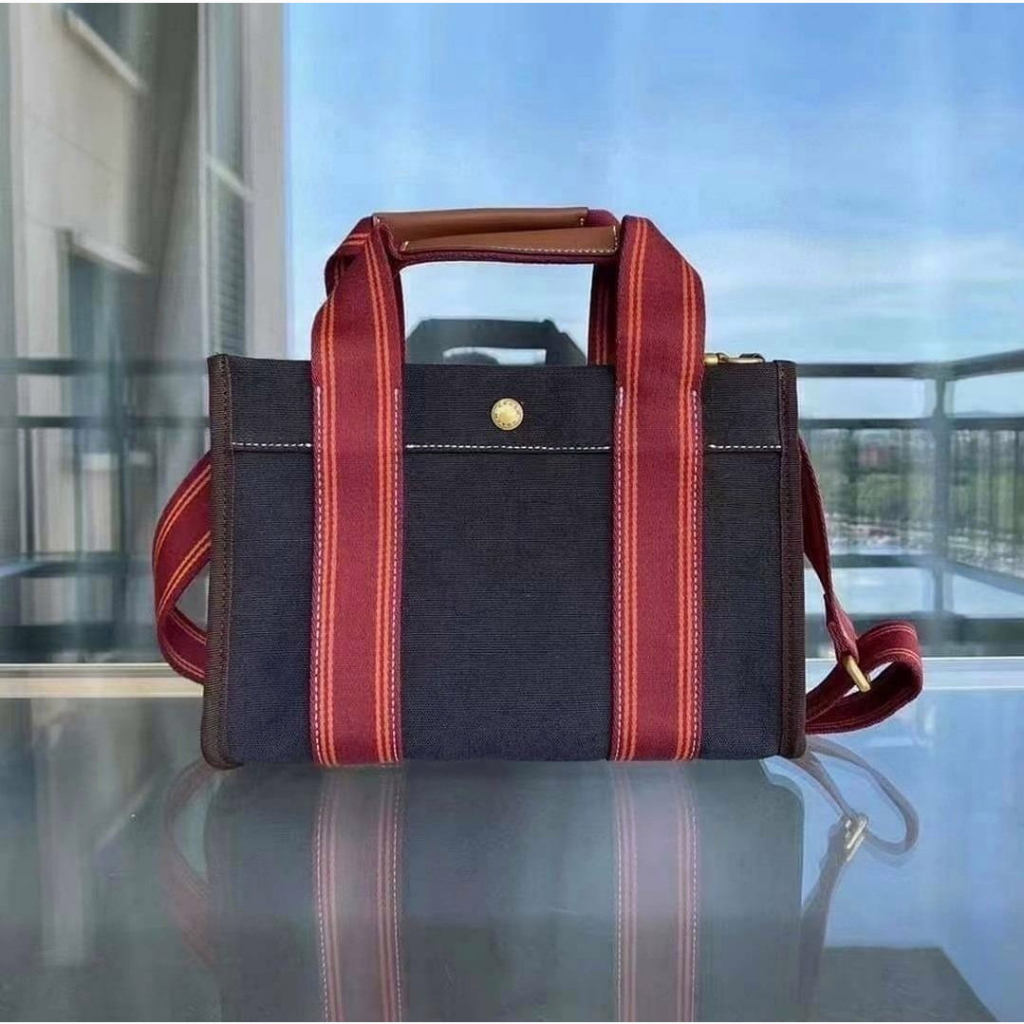 Coach Spin Tote 27 In Signature Jacquard C8635