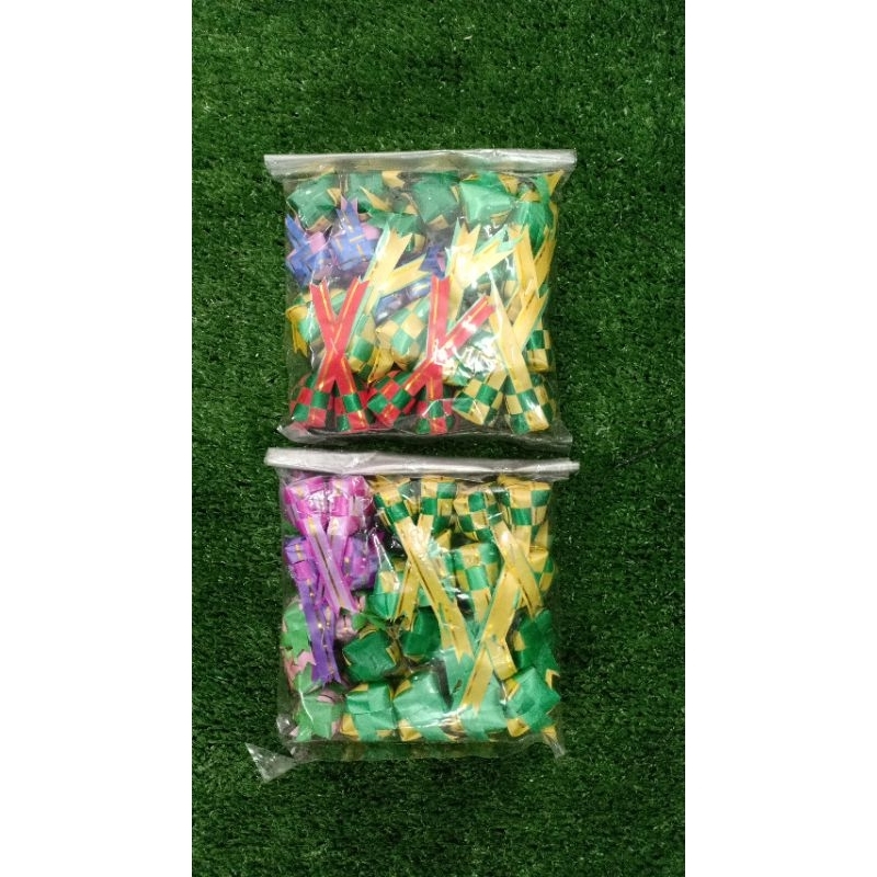 

HIASAN LEBARAN MODEL KETUPAT MINI ISI 12 PCS