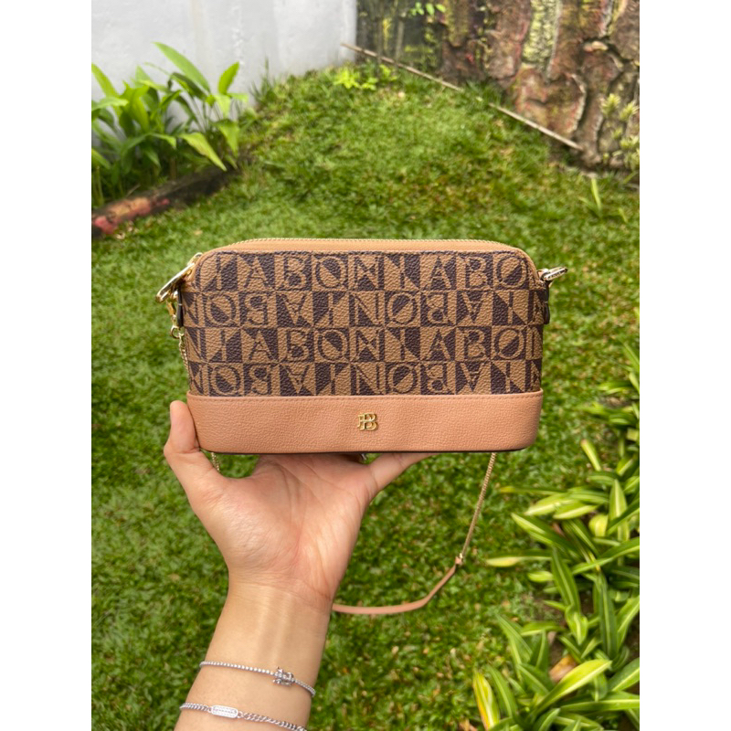 preloved tas bonia sling bag monogram original 100%