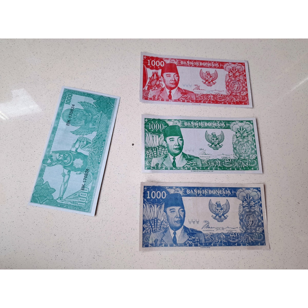 Uang Soevenir Jadul 1.000 rupiah Soekarno Melengkung Edisi Wayang 1960 1964