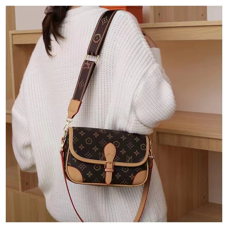 BJ62308 - COFFEE/KHAKI - TAS SLEMPANG MOTIF FLOWER WANITA FASHION KOREA CHINA IMPORT MODIS ELEGAN TERMURAH TERLARIS TERBARU BAGSTORE JAKARTA TAS BATAM ZC2308