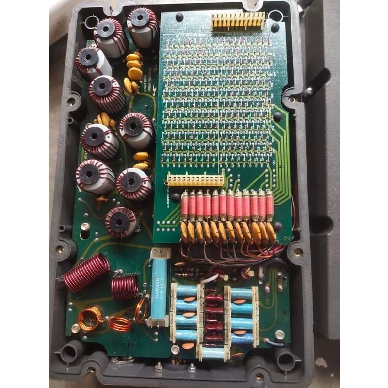 TRITON SSB ANTENA TUNER MERK MOTOROLA