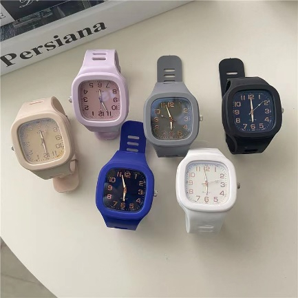 Jam Tangan Rubber Wanita Analog Quartz Angka Dial Kotak Import Jam Tangan Wanita Hush Puppies