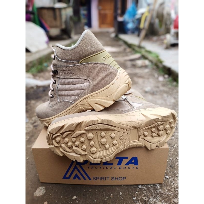 Sepatu safety boot TACTICAL crem