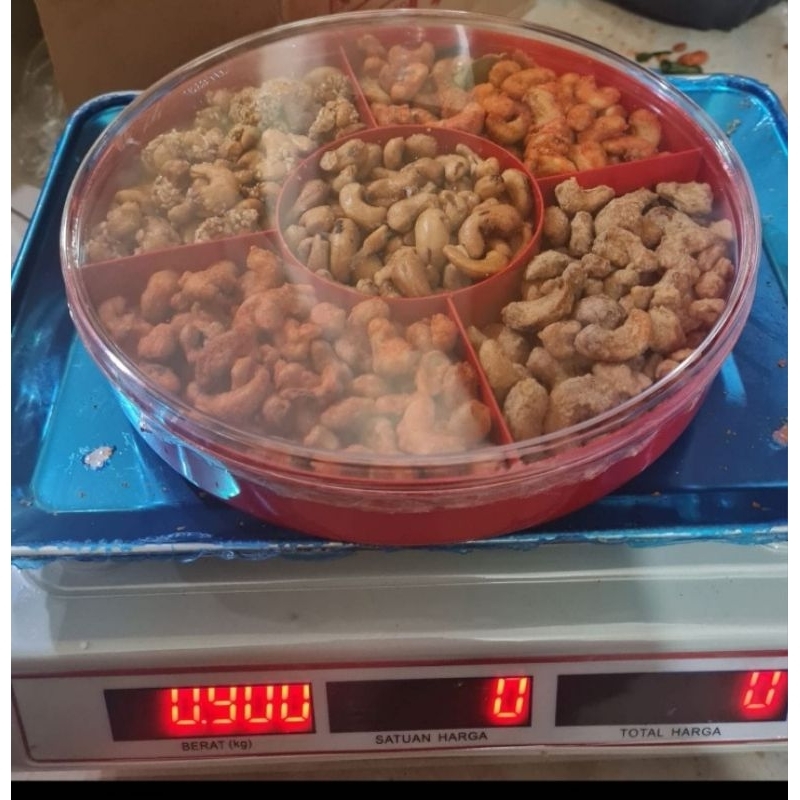 

Kacang Mede