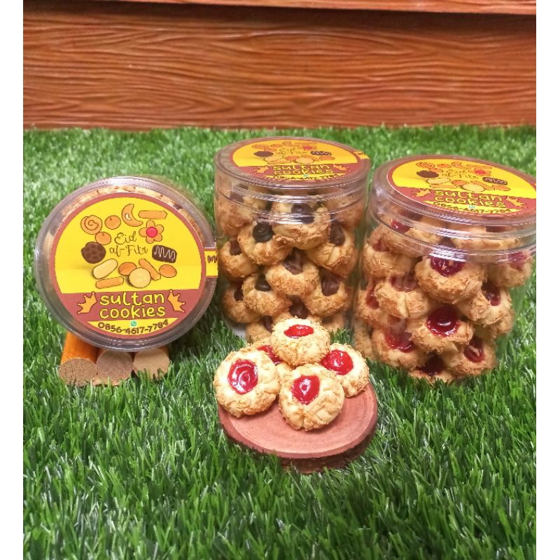 

Thumbprint Cookies Coklat / Keju Tamrin Lumer Lembut 650 ML SULTAN COOKIES