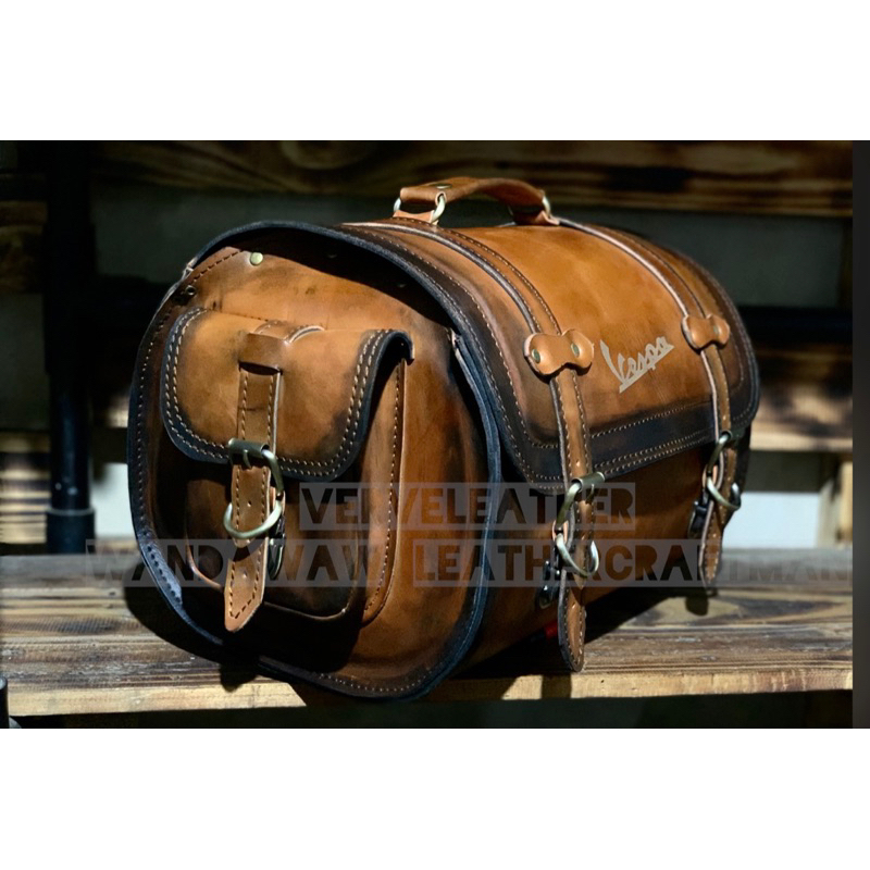 top box vespa , top case vespa, tas vespa , primavera , sprint , vespa gta
