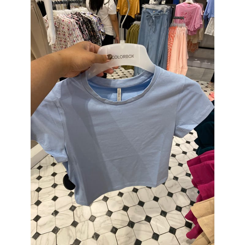 COLORBOX Croptop T-Shirt | Atasan Wanita