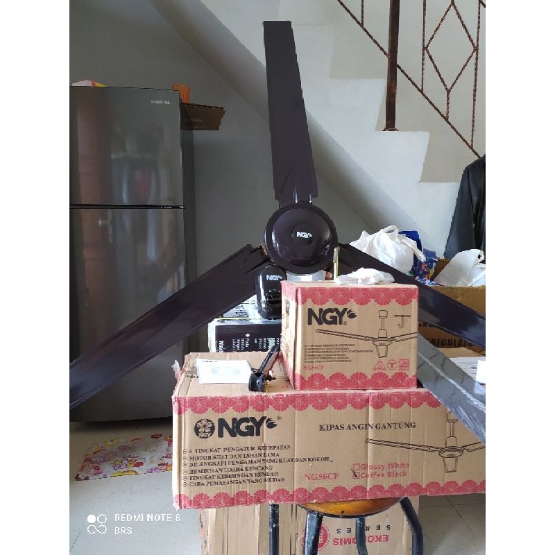 kipas gantung 3 baling bahan besi. 56inch