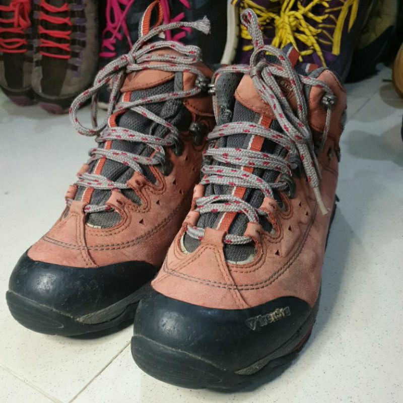 sepatu outdoor TREKSTA ORIGINAL