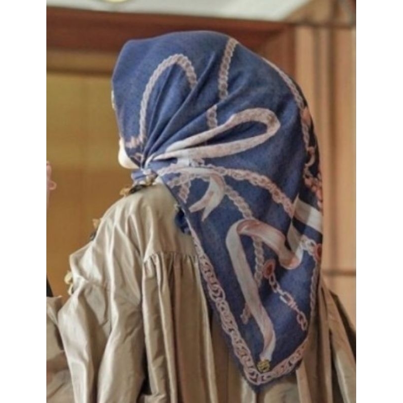 CARI CHAIN SAPHIRE NAVY Buttonscarves  Series 1 BUTTONSCARVES (CARI BUKAN JUAL) cari bukan jual