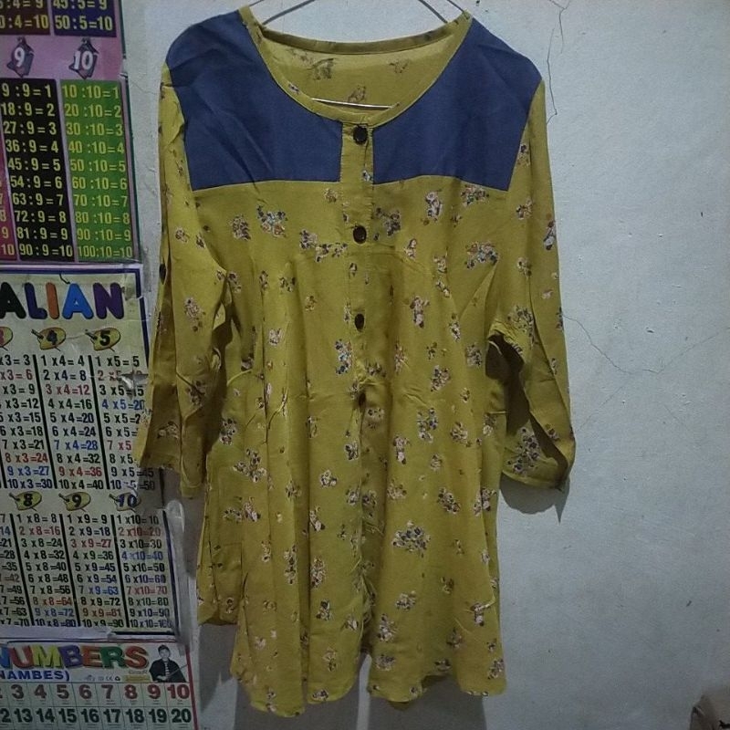Preloved PL Blouse Bunga