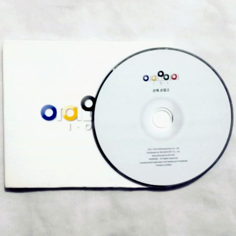 I.O.I IOI Hand In Hand Album