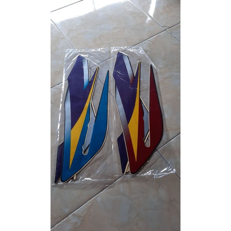 STRIP STIKER GL MAX 2002