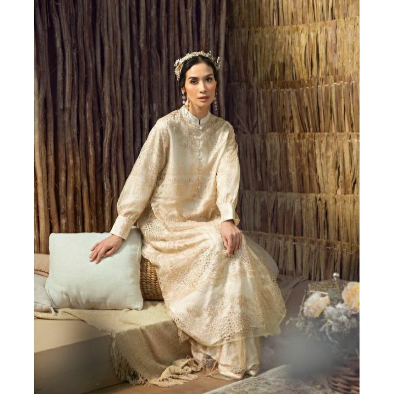 Liora Midi Dress Heaven Lights