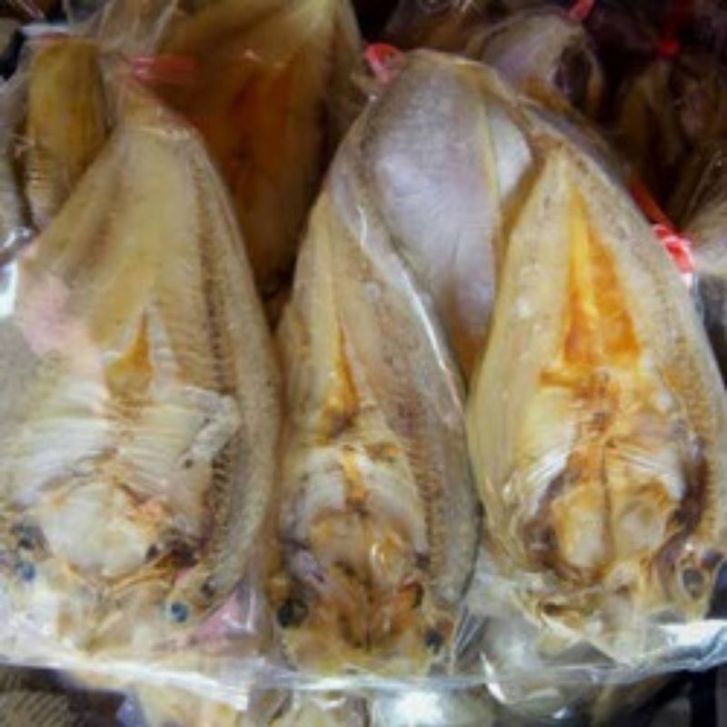 

ikan kering Bilis TAWAR khas Paciran, kemasan 100Gr. Free kotak twinwall