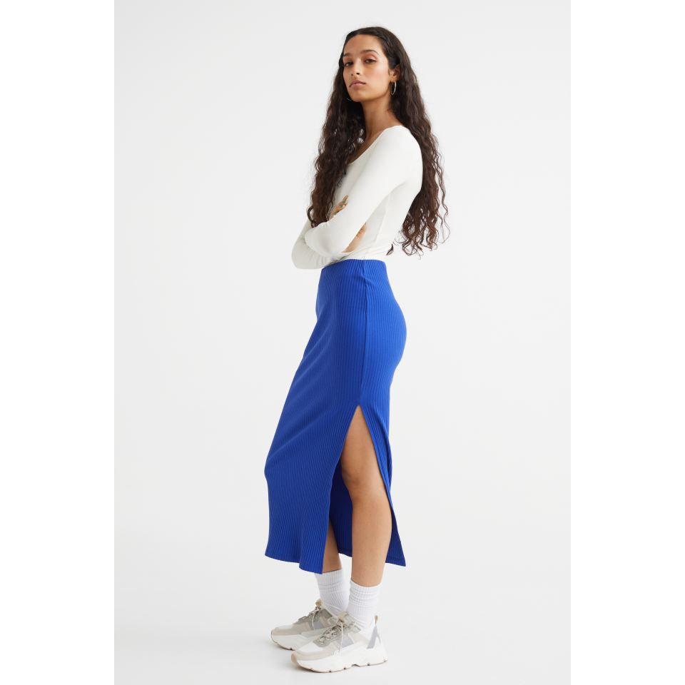 H&amp;M Ribbed Maxi Skirt with a Slit