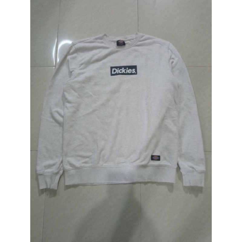 crewneck dickies logo box