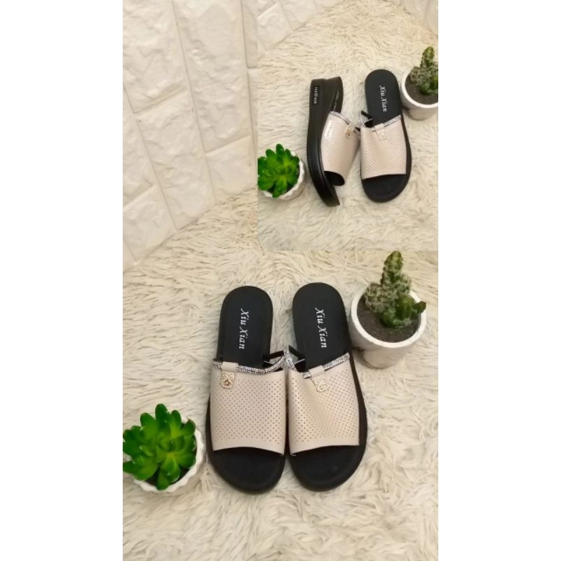 Xiu Xian wedges 66001