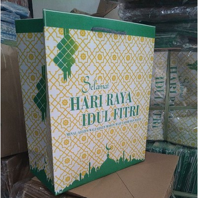 

tas kertas lebaran / tas kertas snack lebaran / tas kertas oleh-oleh idul fitri / tas kertas idul fitri untuk keluarga / tas kertas lebaran wadah snack / paperbag lebaran / paperbag idul fitri