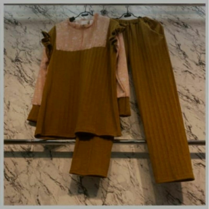 set cel knit by Miudis