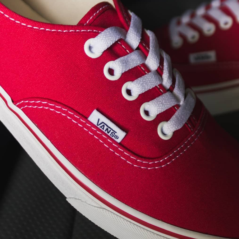 VANS AUTHENTIC RED CHILLI CLASSIC ORIGINAL 100%