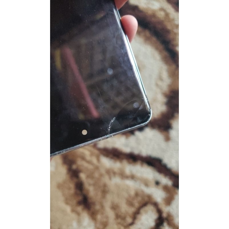 lcd samsung s20 plus tampilan normal retak pojok dikit