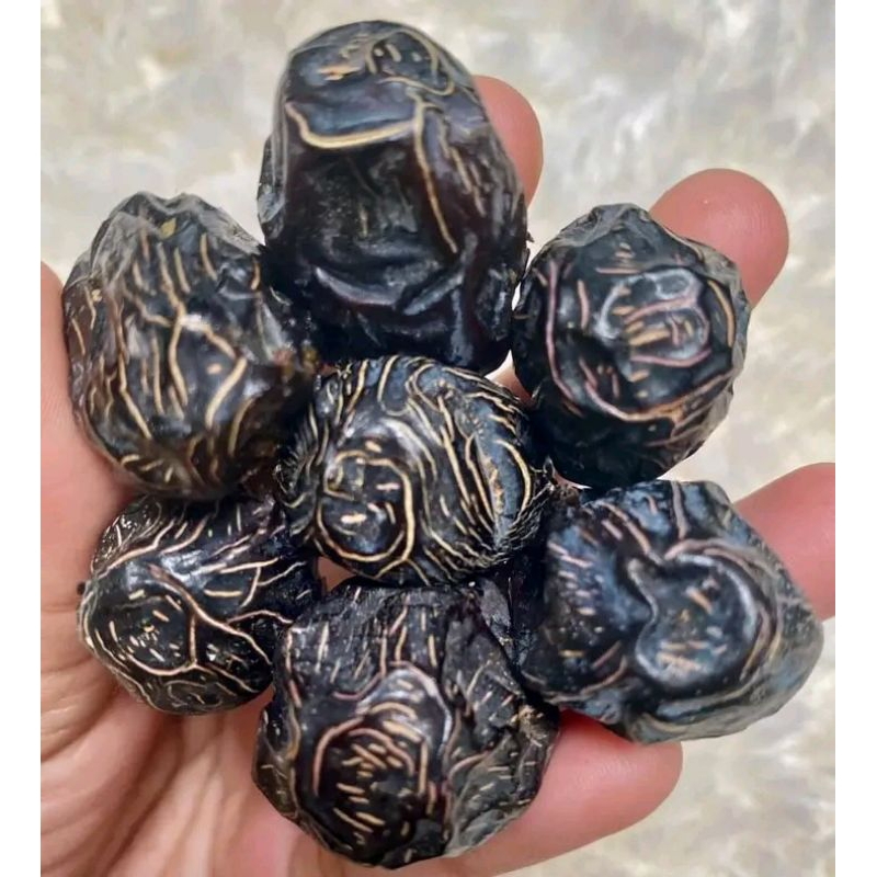 

kurma ruqyah ajwa aliyah anti sihir dan racun 7 butir