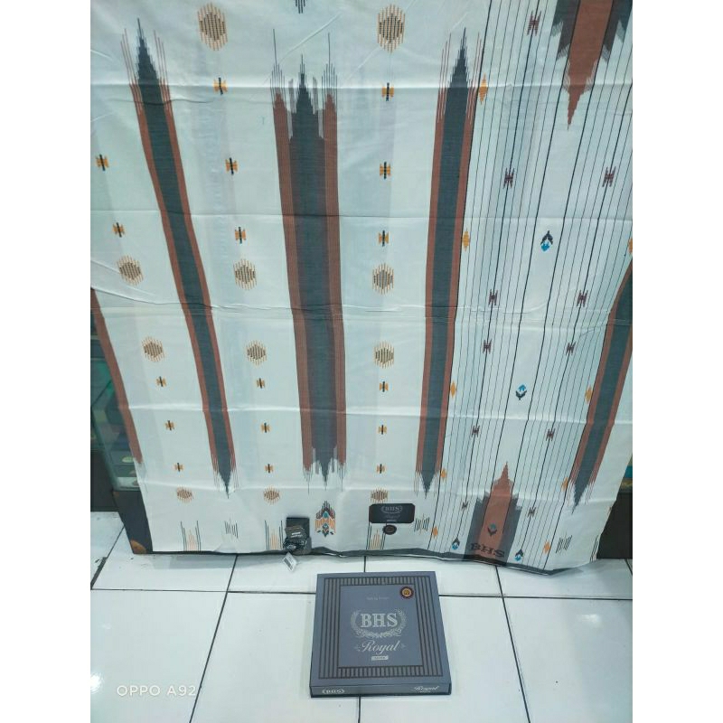 Sarung BHS SGF/STG Putih grade silver