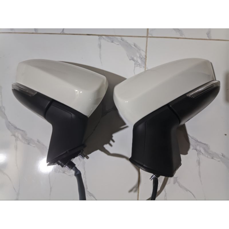 Spion veloz Avanza Xenia 2022 sepasang