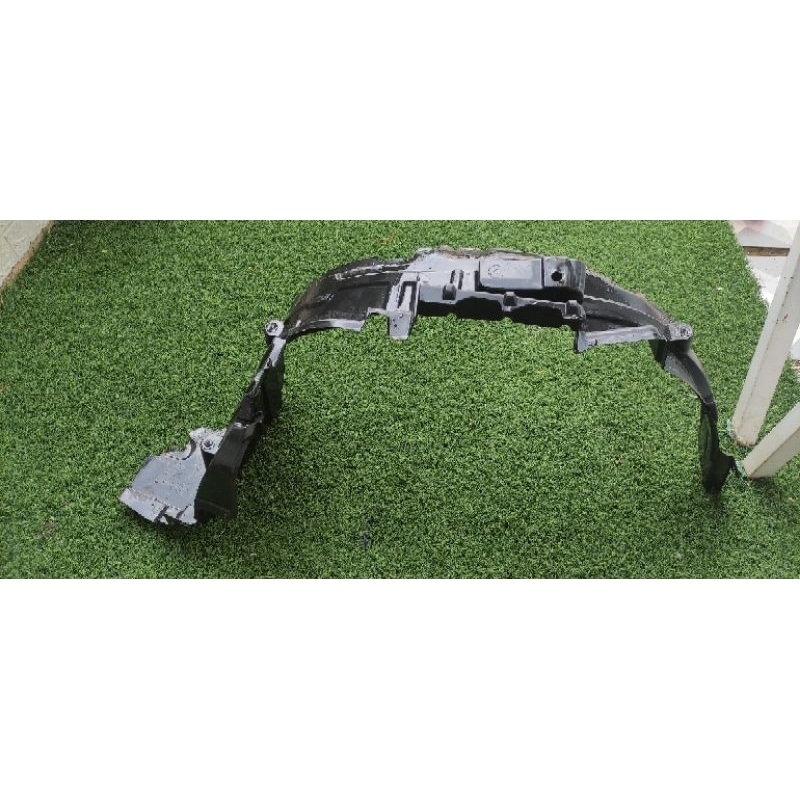 liner fender AVANZA FC 2020 R (kanan) bekas