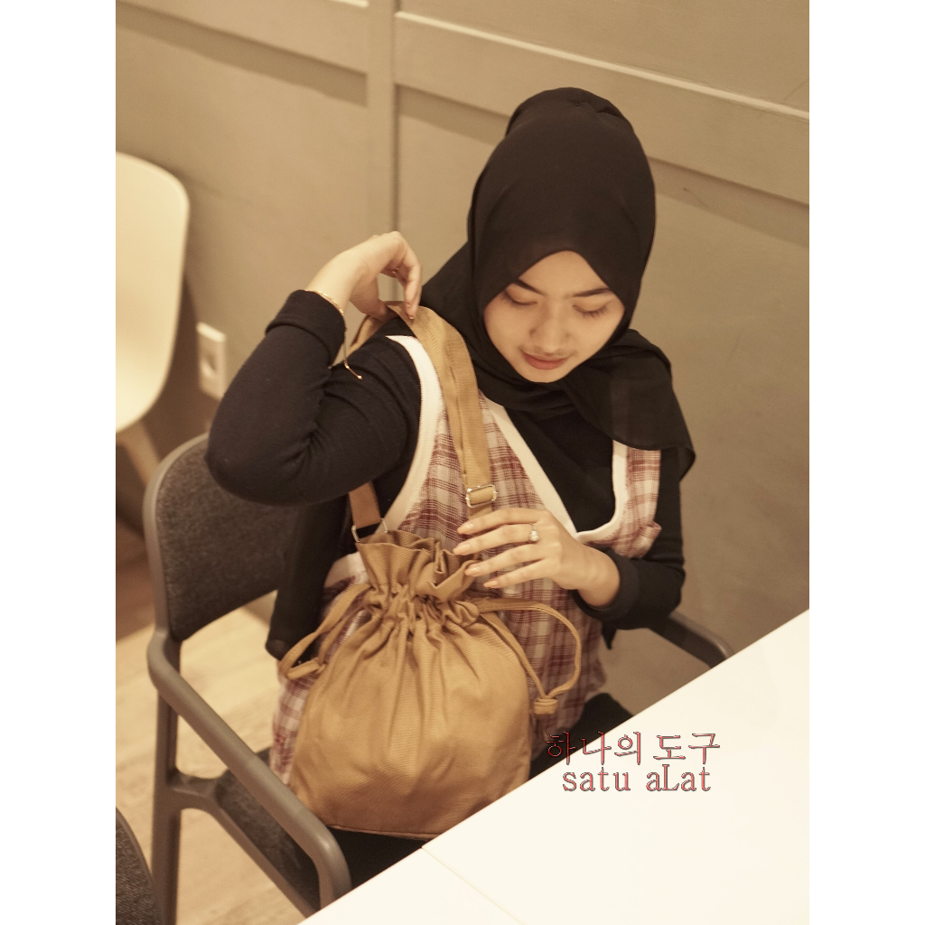 SATU ALAT Tas Selempang Serut LATHI 100% Canvas Premium Tebal Tas Kanvas