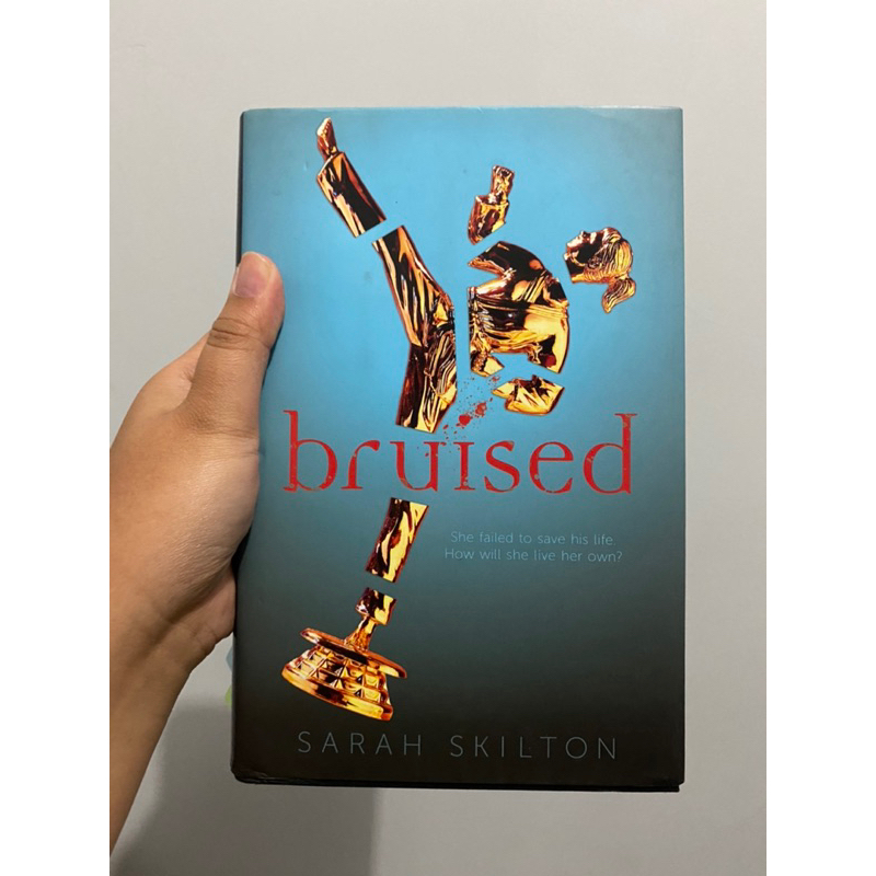 

Preloved Novel - BRUISED by Sarah Skilton