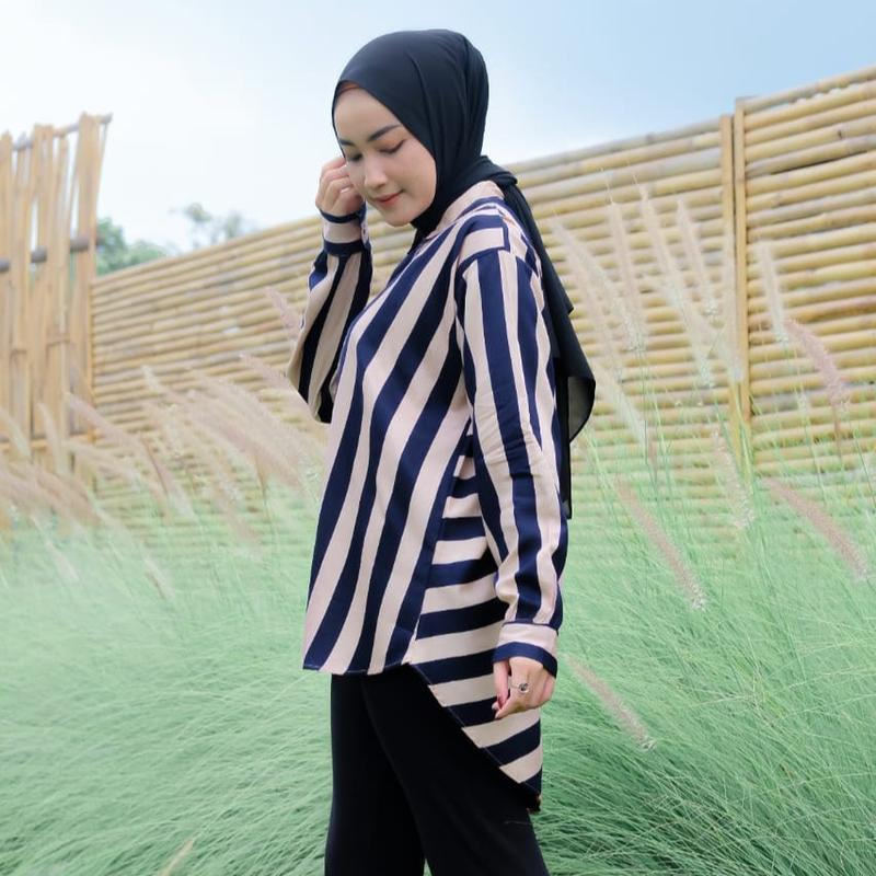 Kemeja jumbo wanita motif salur bahan rayon ld 125 wanita lengan panjang model selegram terbaru 2023 termurah bisa bayar ditempat