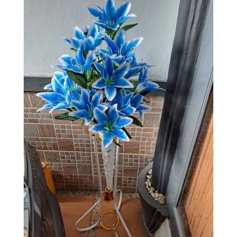BUNGA HIASAN RUANG TAMU BUNGA LILY ARTIFICIAL.CABANG 20  BUNGA POJOK BUNGA SUDUT RUANGAN