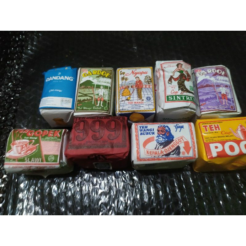 

XMASTER PAKET TEH TUBRUK SOLO : POCI GARDOE BIRU KEPALA DJENGGOT SINTREN 999 GOPEK NYAPU DANDANG