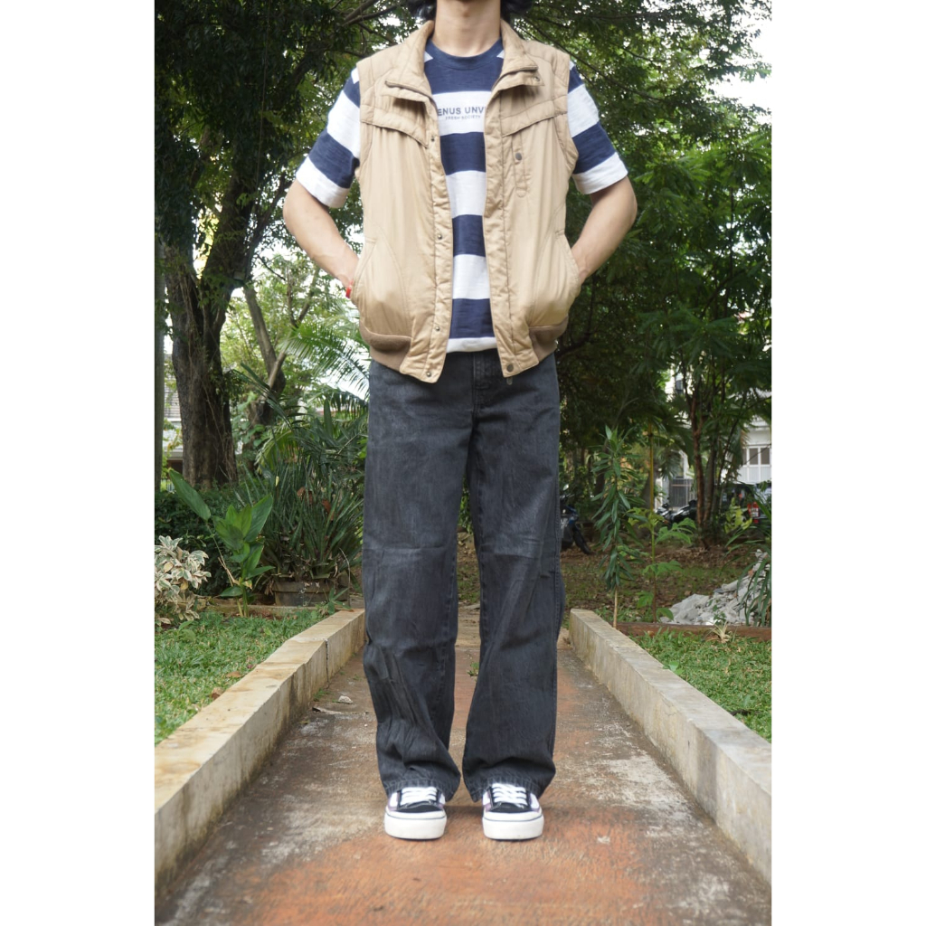 Celana black jeans washed uniqlo original / celana pria jeans