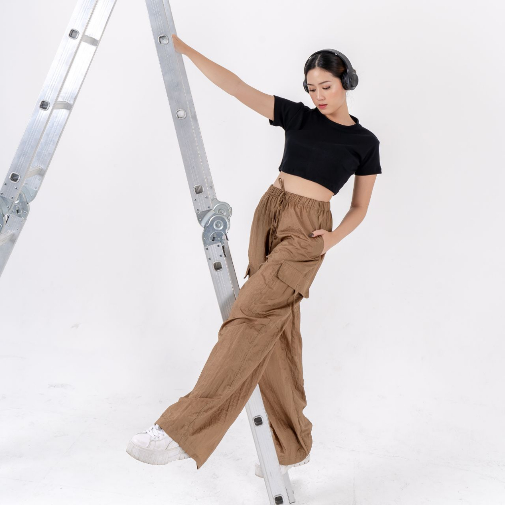 AIJO - Grizelle Cargo Pants - Kulot Panjang Parasut Wanita Korean Look