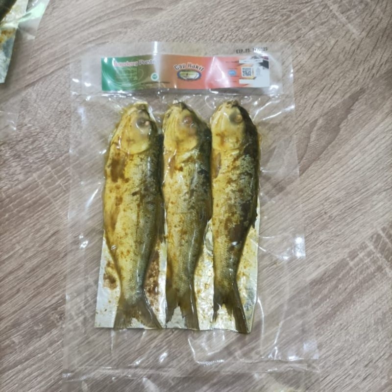 

Ikan Bandeng Presto Duri Lunak isi 3