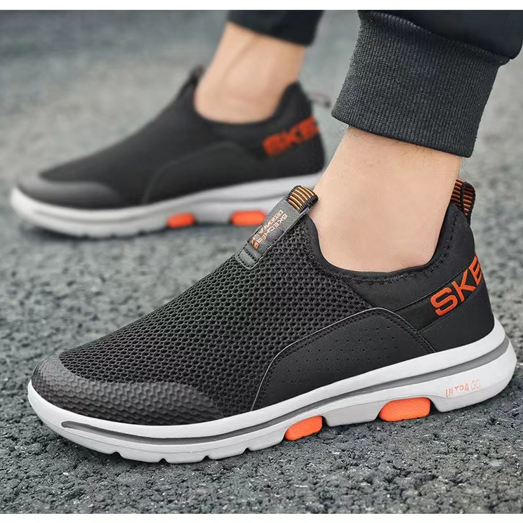 SKECHERS sepatu pria kasual kekinian slip on trendy