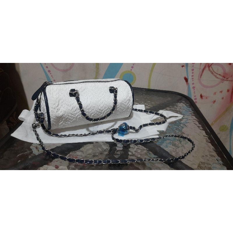 Tas Bulat Mini White Tali Rantai