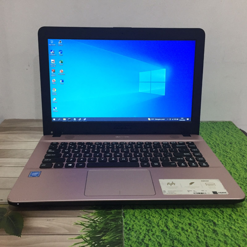 Laptop Asus Vivobook X441M RAM 4GB HDD 1TB Layar 14" cuma 2 jutaan lancar siap pakai