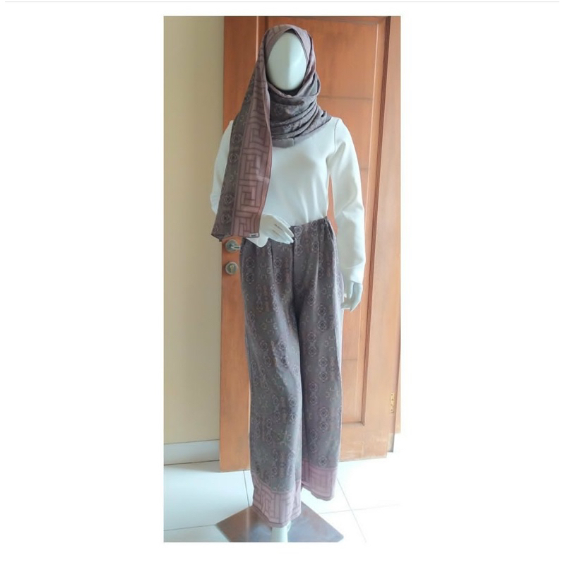 Preloved Set Kami Idea (Scarf dan Cullotes)