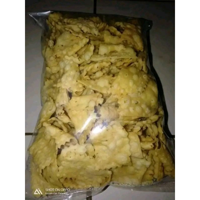 

pangsit goreng renyah 1kg