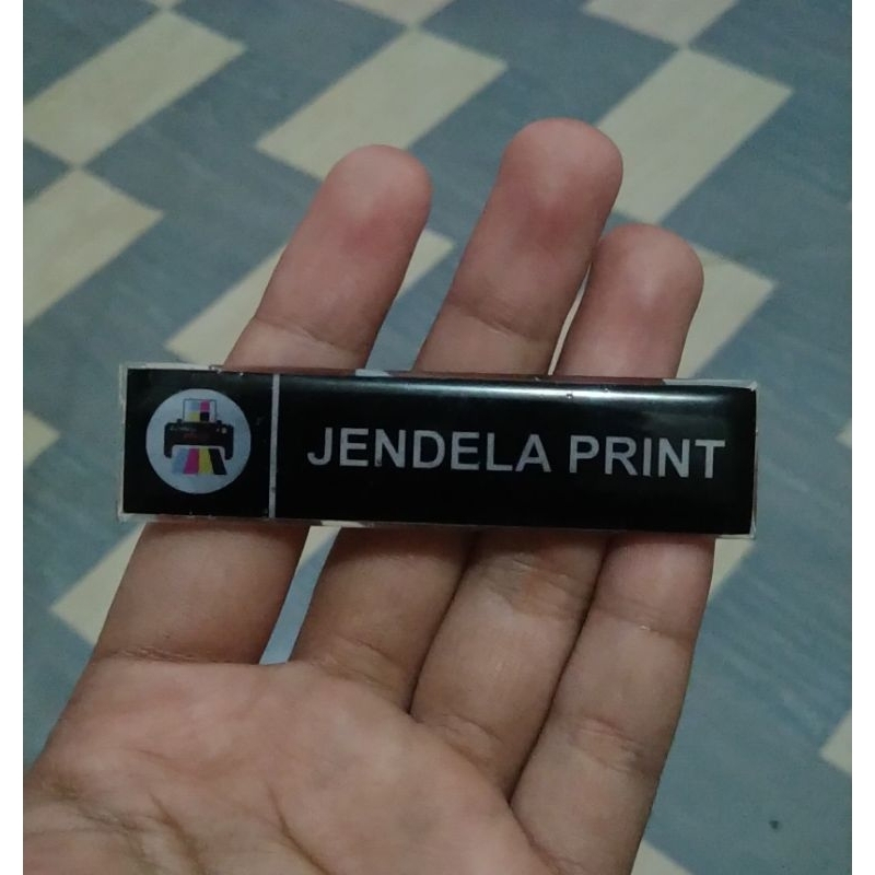 

Name tag papan nama dada
