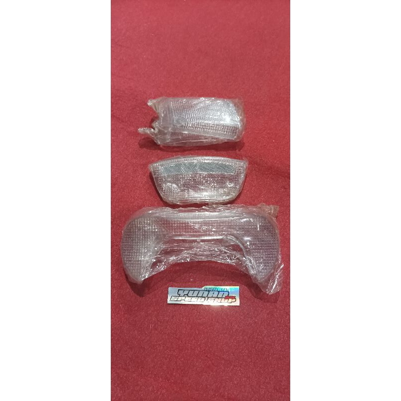 Mika stoplamp dan sein depan Suzuki Tornado