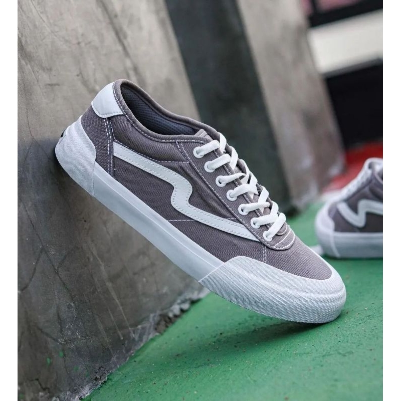 Sepatu Patrobas New Ivan Charcoal Grey Low Cut | Sepatu Patrobas Original | Sneakers Kasual Pria Sep