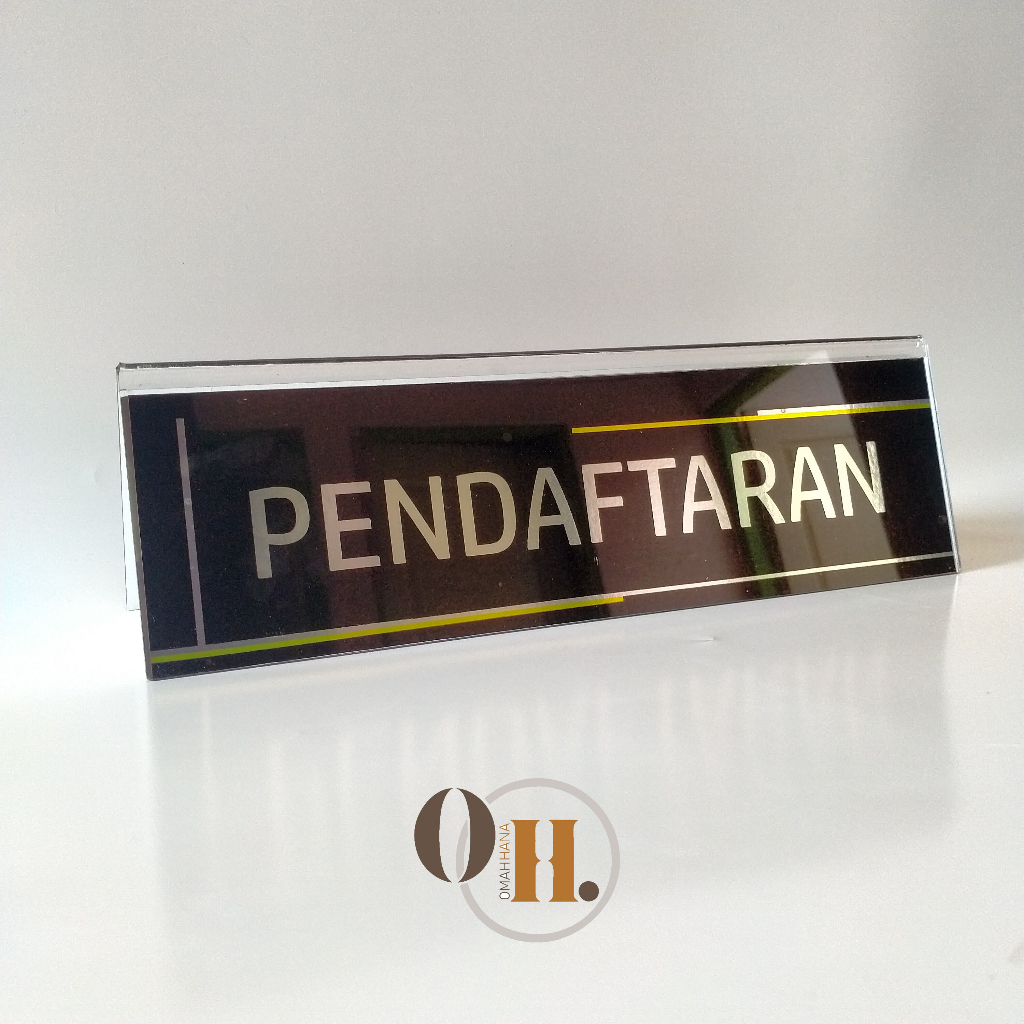 

Akrilik Lipat Pendaftaran & Tutup Hitam Silver Standar